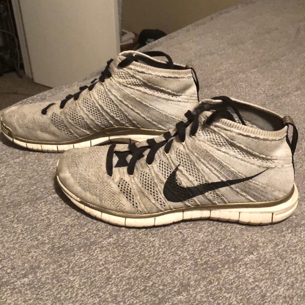 Nike Free Flyknit Chukka Gold Trophy